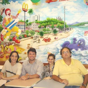 Aldo Batista com colegas de turma
